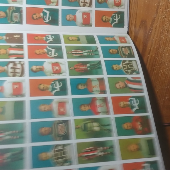 The official NHL hockey treasures book. - Picture 6 of 6